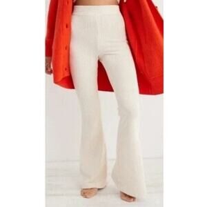 Aerie NWT Groove velour ribbed high rise medium flare pull on pants ivory cream
